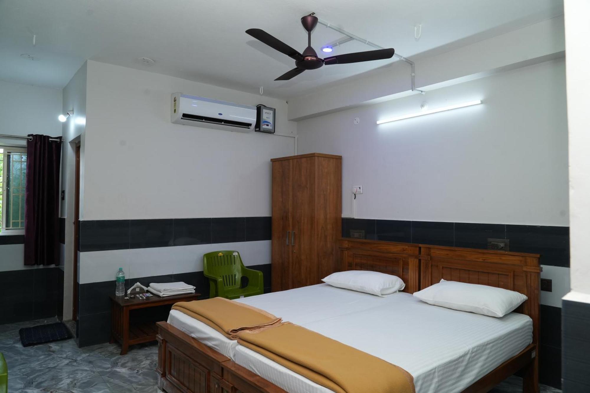 Rajali Residency Hotell Kulithalai Eksteriør bilde