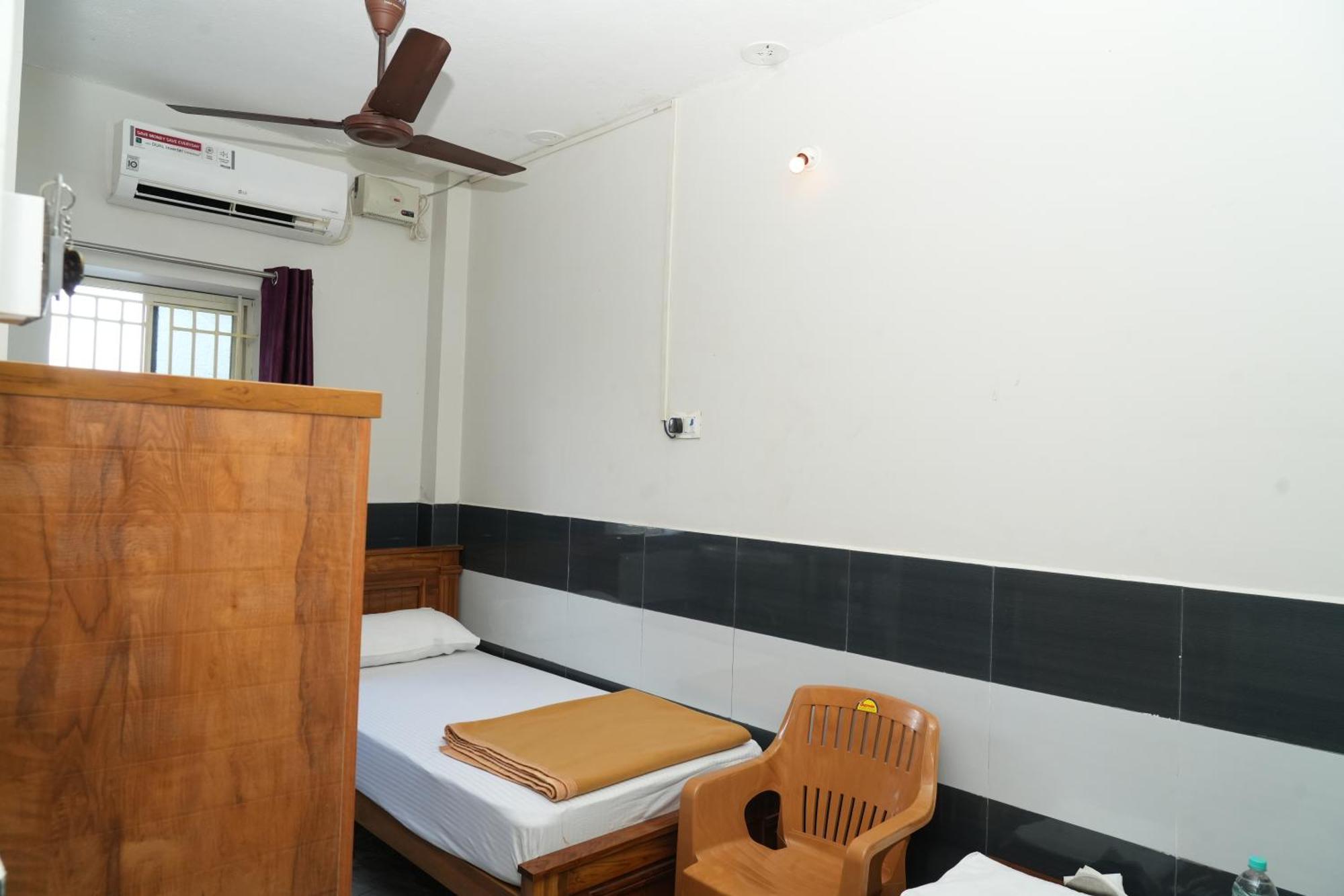 Rajali Residency Hotell Kulithalai Eksteriør bilde